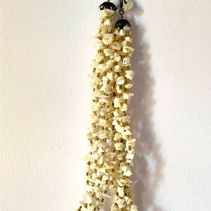 Gorgeous 5-Strand Cream Shell Beaded Necklace